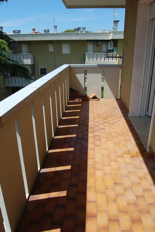 Appartamento Elegance Lignano Sabbiadoro Exterior photo